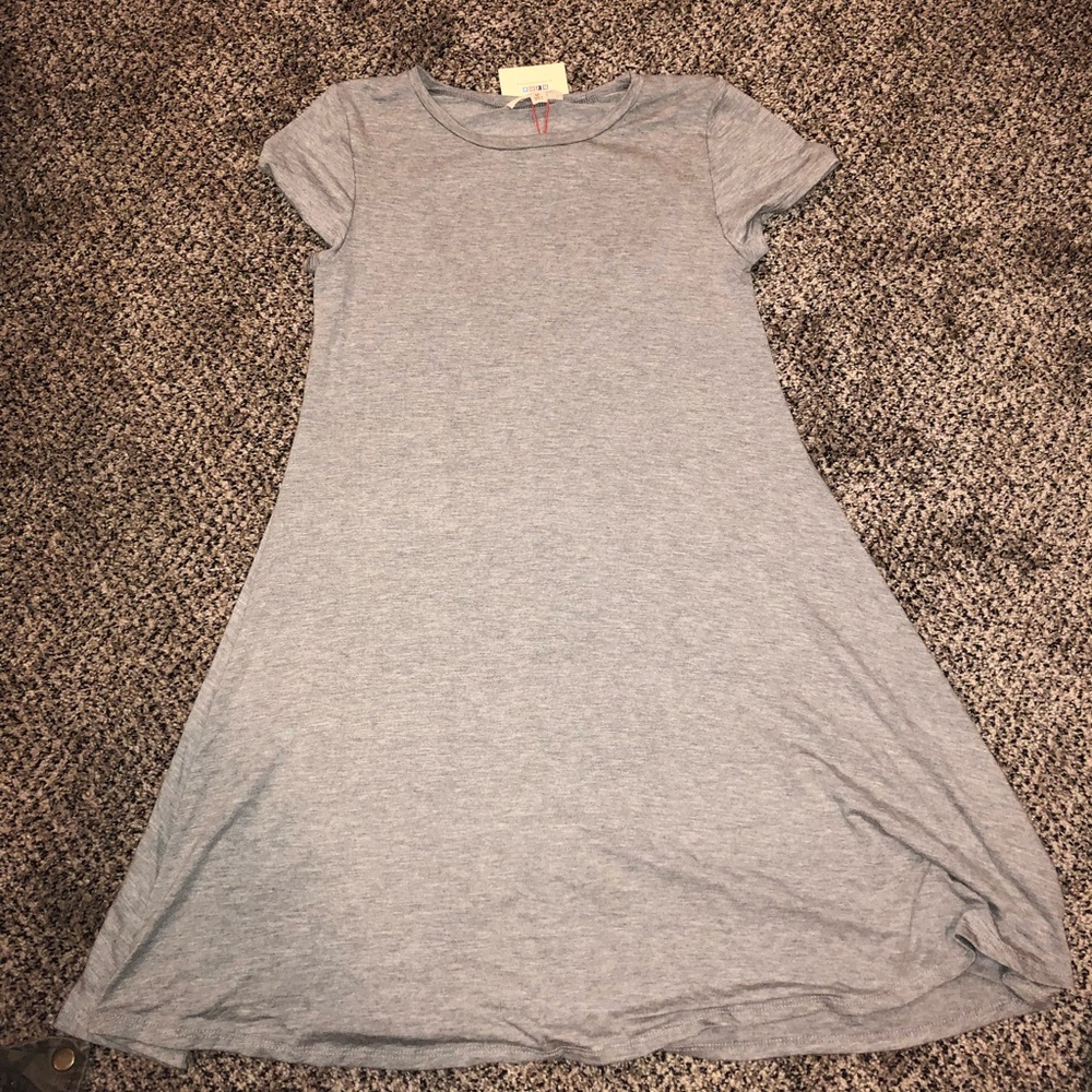 T-shirt dress - Picture 2 of 3